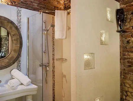 Maison Anjali Hotel 2*