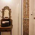 Maison Anjali 2*