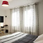 Отель Maison Anjali 2*