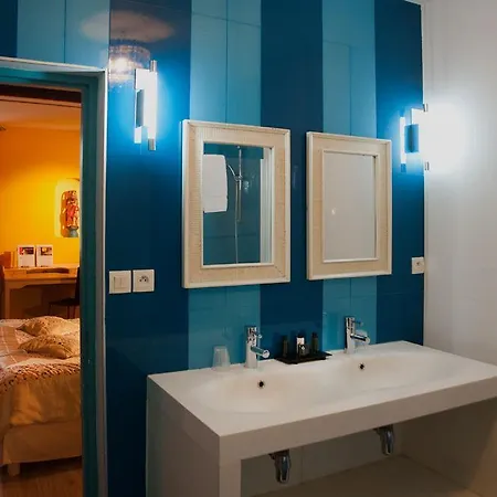 Hotel Maison Anjali 2*