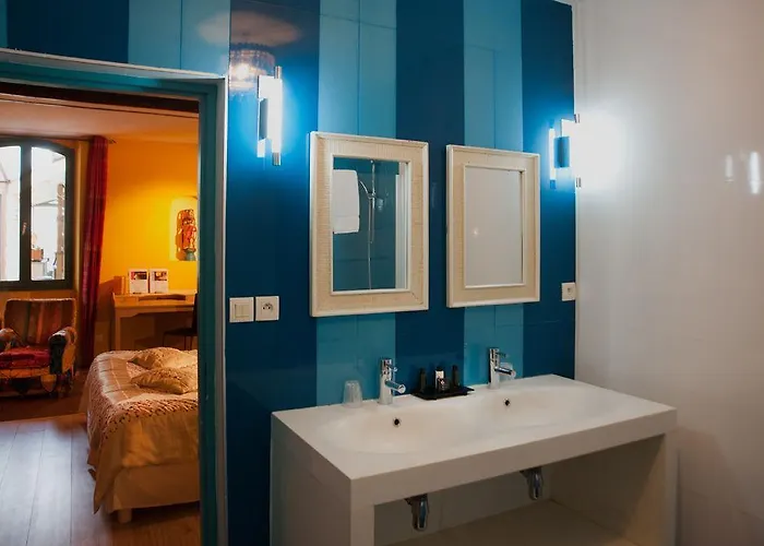 فندق Maison Anjali 2*